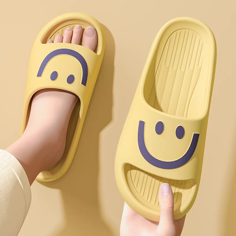 Smiley Face Cloud Slippers Wom - Men'S Shoes Cloud recension och pris