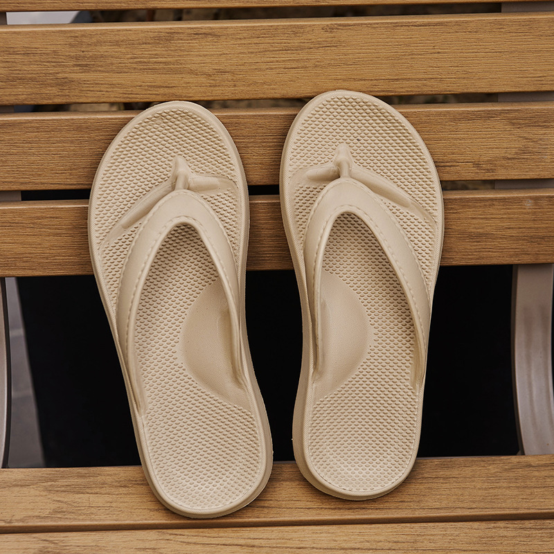 Trendy Women's Flat Flip-Flops - Men Shoes Essentials recension och pris