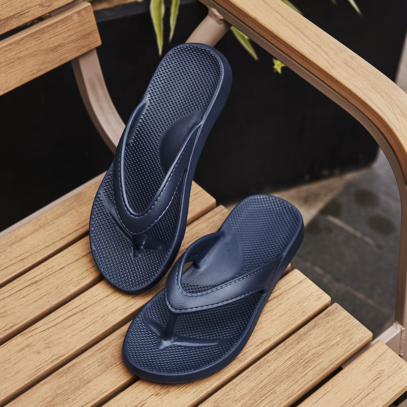 Trendy Women's Flat Flip-Flops - Men Shoes Essentials recension och pris