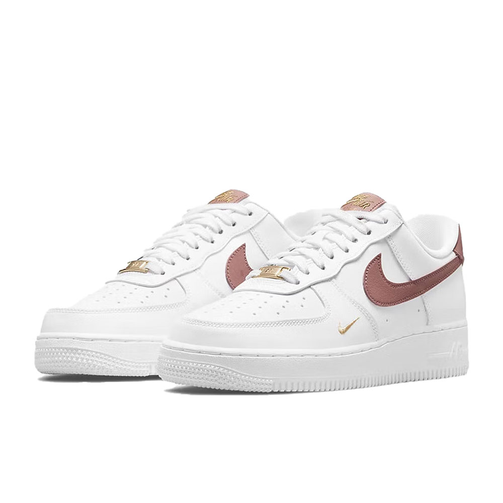 Nike Air Force 1 'O7 Essential - Men Shoes Essentials recension och pris