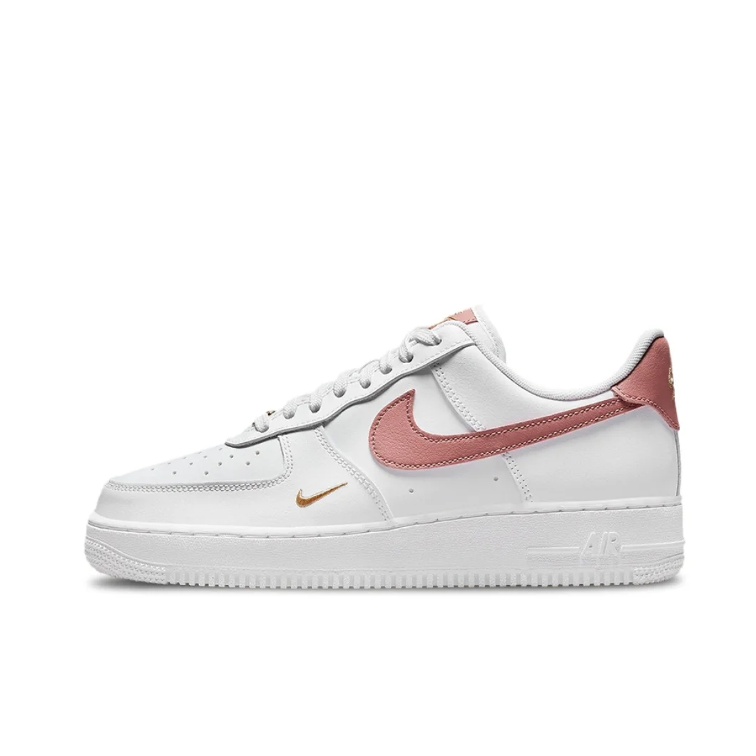 Nike Air Force 1 'O7 Essential - Men Shoes Essentials recension och pris